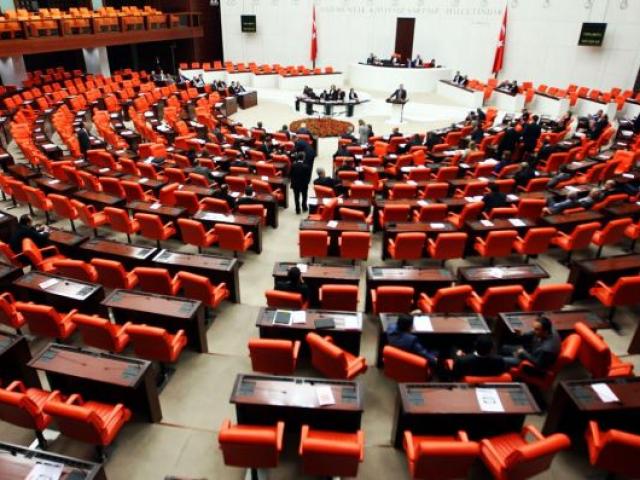 Парламент Турции установил размер налога на проживание