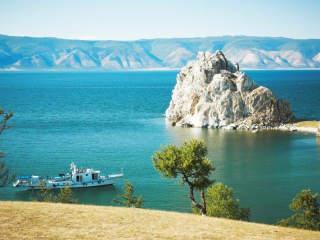 Названы лучшие озера России для отдыха