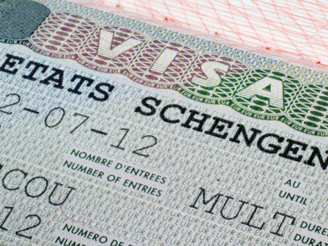 Власти Евросоюза планируют ужесточить правила выдачи шенгена