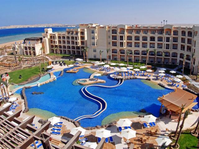 О старте рейсов на египетские курорты объявят до 15 июня