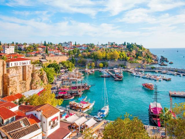 Туристы не отказываются от забронированного в России отдыха из-за открывшейся Турции