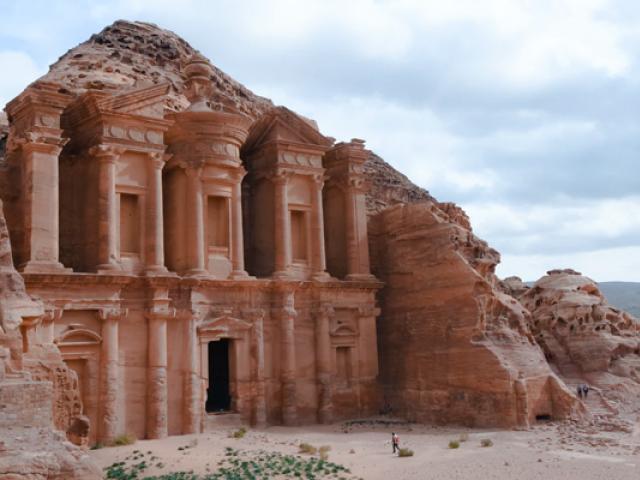 Иордания отменяет ПЦР-тесты для иностранных туристов