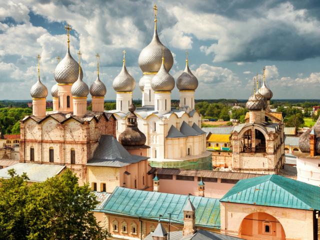 Половина россиян хотели бы побывать в городах Золотого кольца