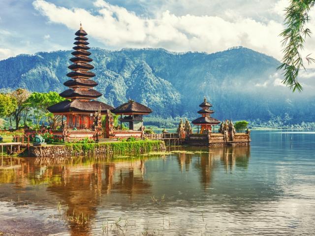 В Индонезии поделились планами по приему туристов из РФ в 2023 году